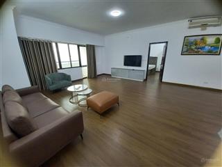 Chính chủ cho thuê căn hộ 1802 chung cư thành công tower 57 láng hạ. 200m2, 4pn, đủ nội thất đẹp