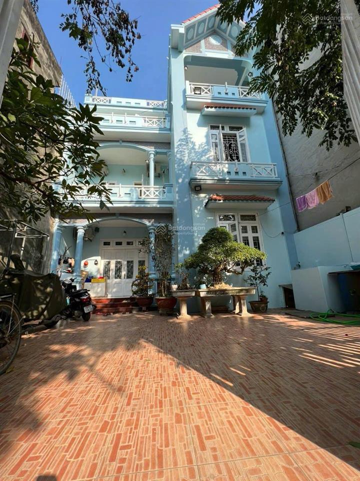 Biệt thự sân vườn ngọc hồi 120m2, mt 9m, 2 mặt thoáng quy hoạch ra đường 30m vinhomes, 18 tỷ