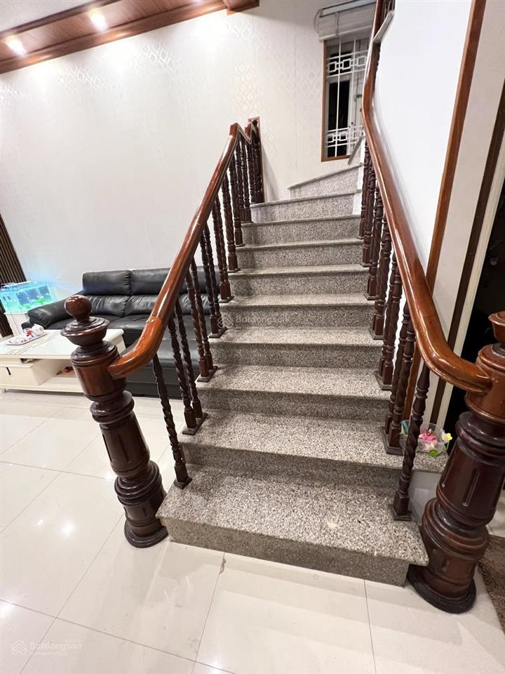 Biệt thự sân vườn ngọc hồi 120m2, mt 9m, 2 mặt thoáng quy hoạch ra đường 30m vinhomes, 18 tỷ
