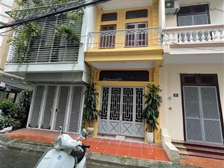 Nhà riêng ngõ 2 ô tô dt 45m2 x3 tầng đủ đồ tiện ở kinh doanh, văn phòng phố trần duy hưng giá 13tr