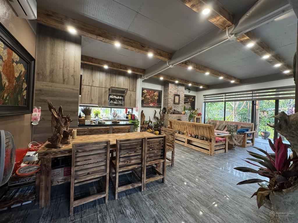 Bán căn biệt thự tk đậm chất bắc bộ đẹp sang có gu thẩm mỹ dt 460m 2tầng cạnh khu đô thị xanh villa