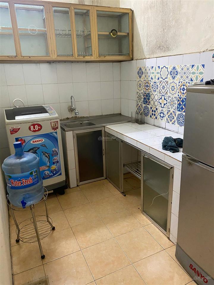 Cho thuê căn hộ tầng 5 dt 45m2 căn góc sạch thoáng ngõ ôtô mấy bước chân ra mặt phố phạm ngọc thạch