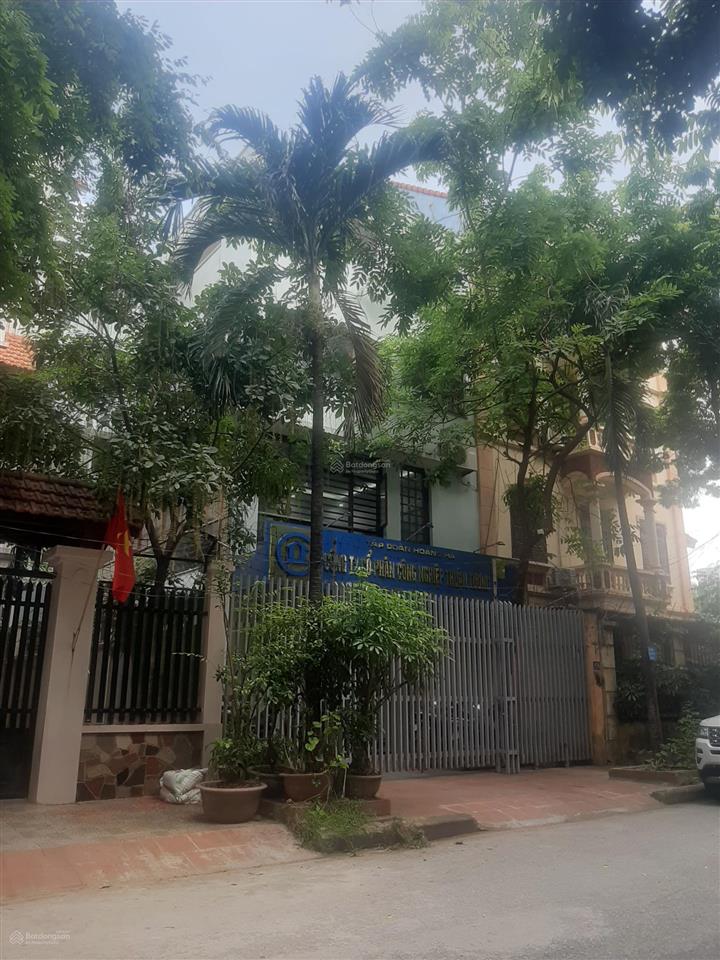 Cho thuê biệt thự linh đàm dt 200m2, giá 40tr/th, đã hoàn thiện đẹp, không cần sửa chữa gì thêm