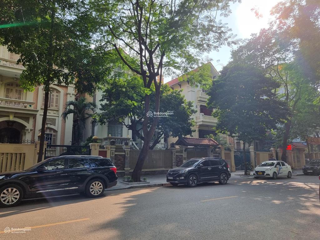 Cho thuê liền kề linh đàm dt 72m2, xây 4.5 tầng, đã hoàn thiện, giá 12 triệu/tháng
