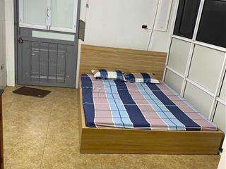 Cho thuê căn hộ 374 trần khát chân, 3.9tr/th, 25m2 tòa nhà xây mới thang máy, view tttm vincom