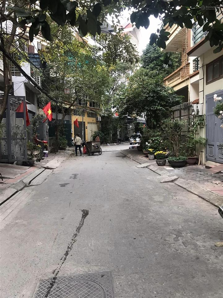Bán đất 137m2 phố xuân đỉnh, đường 2 ô tô tránh nhau thông sang khu ngoại giao đoàn, giá 24 tỷ
