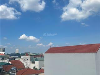 Bán nhà 5,5 tầng tại thôn di trạch, xã di trạch, hoài đức hà nội dt 33m mt 4,5m giá 5,250 tỷ.