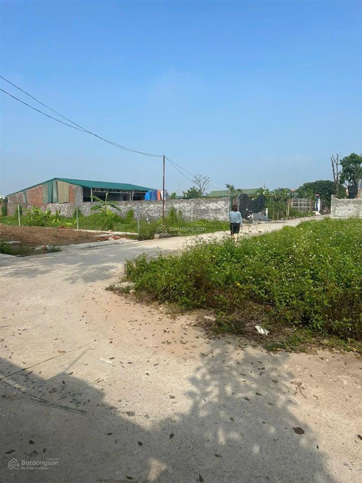 Siêu vip 3 mặt tiền, chủ cần tiền bán gấp, giá đầu tư siêu lợi nhuận. dt 193m mt 26m giá 8,5 triệu