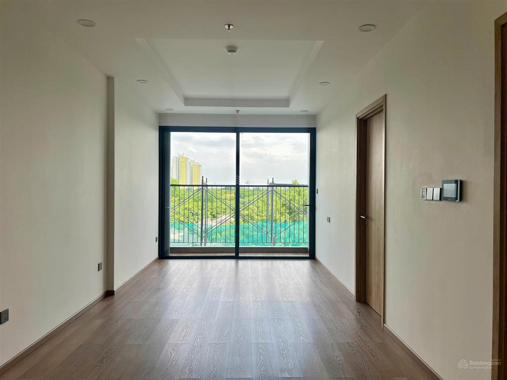 Bán căn hộ chung cư 2 phòng ngủ 2 vệ sinh, tầng cao view thoáng giá 4,3 tỷ, vào 25% vay 0% 18 tháng