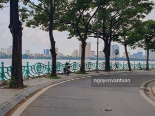 Tôi cần bán toà nhà mặt hồ tây! view hồ tây, 6 tầng thang máy  mt 23m, lô góc 3 thoáng