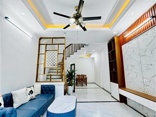 Bán nhà đường dương văn bé 31m2 5 tầng ô tô đỗ cửa đủ nội thất về ở ngay  0961 579 ***