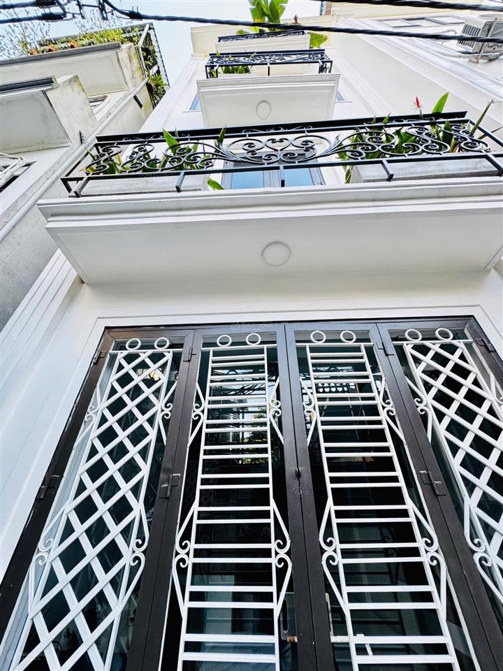 Bán nhà đường dương văn bé 31m2 5 tầng ô tô đỗ cửa đủ nội thất về ở ngay  0961 579 ***