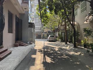 Nhà 5t mặt ngõ núi trúc gần giang văn minh ô tô tránh có hè kinh doanh sầm uất dt 55m2 hai mặt tiền