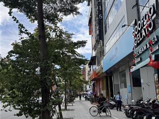 Siêu hiếm nhà 3t hai mặt phố thuỵ khuê và 1 mặt phố đồng cổ gần văn cao hè 4m, dt 80,6m2, mt 10,6m