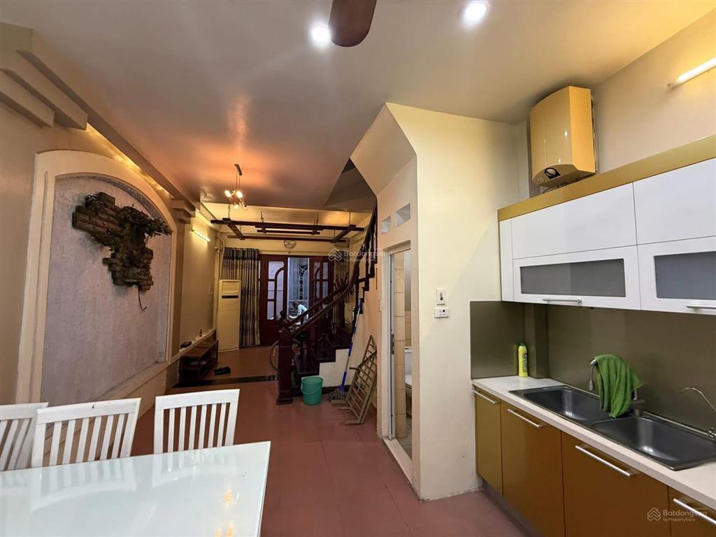 Nhà 4t hai mặt ngõ cách mp đại la 40m ngay ngã tư trần đại nghĩa, ngõ 3m, dt 33/40m mt 5m nhỉnh 8ty