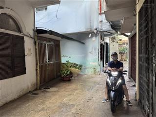 Hiếm 6,8tỷ nhà c4 cách mặt phố cầu bươu đường 70a khoảng 30m, quy hoạch ra mặt phố, ngõ 3m dt 40m2