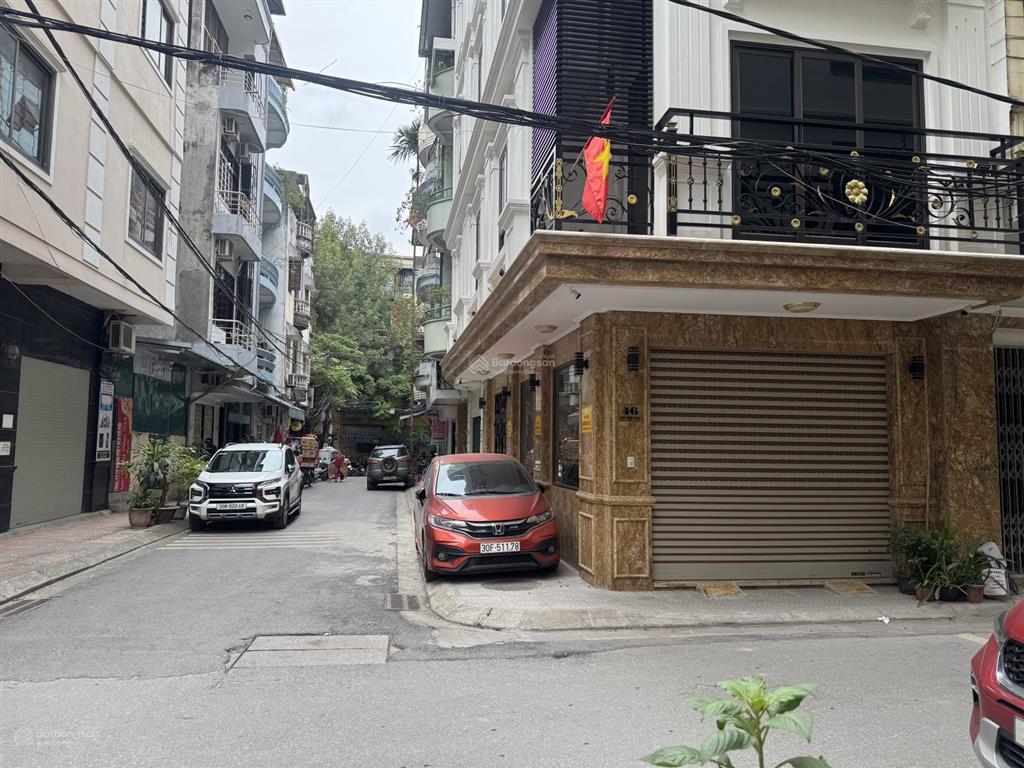 Nhà 4,5t ngõ 47 phố nguyên hồng thông ngõ 17 huỳnh thúc kháng oto tránh hè 3m, cạnh vườn hoa dt 42m
