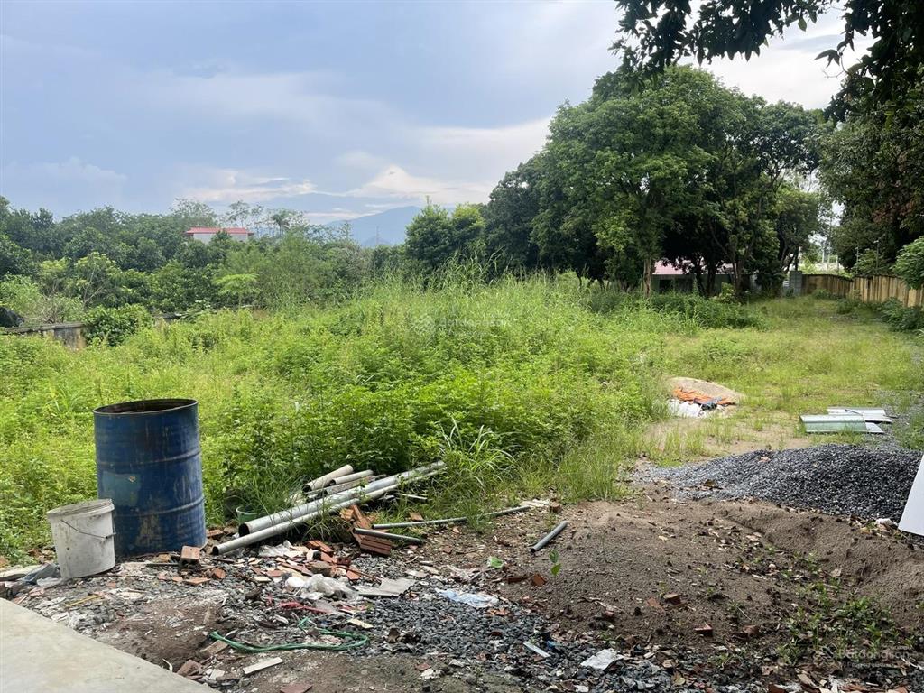 Cho thuê mặt bằng kinh doanh dt 400 m2 ngay mặt đường quốc lộ 21a gần chợ hòa lạc, thạch thất, hn