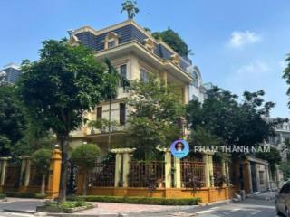 Bán biệt căn góc phố tô ngọc vân, tây hồ, hà nội  dt 161m2  5 tầng view hồ tây  giá 99 tỷ