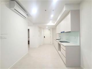 Cần ra căn 2pn lớn, dt 83m2. view nội khu mát mẻ