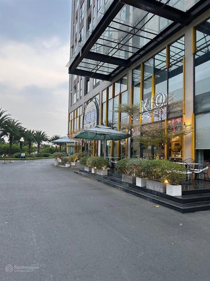 Bán căn hộ centana thủ thiêm q2.  zalo thu huong land 0903 358 ***