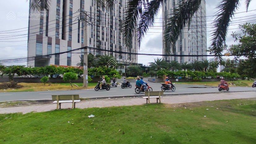 Bán căn hộ centana thủ thiêm q2.  zalo thu huong land 0903 358 ***