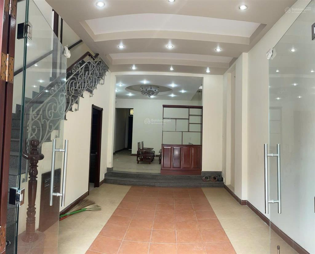 Bán nhà phố  biệt thự. zalo 0903 358 ***