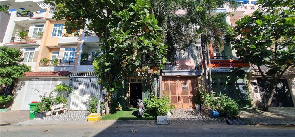 Bán nhà phố  biệt thự. zalo 0903 358 ***