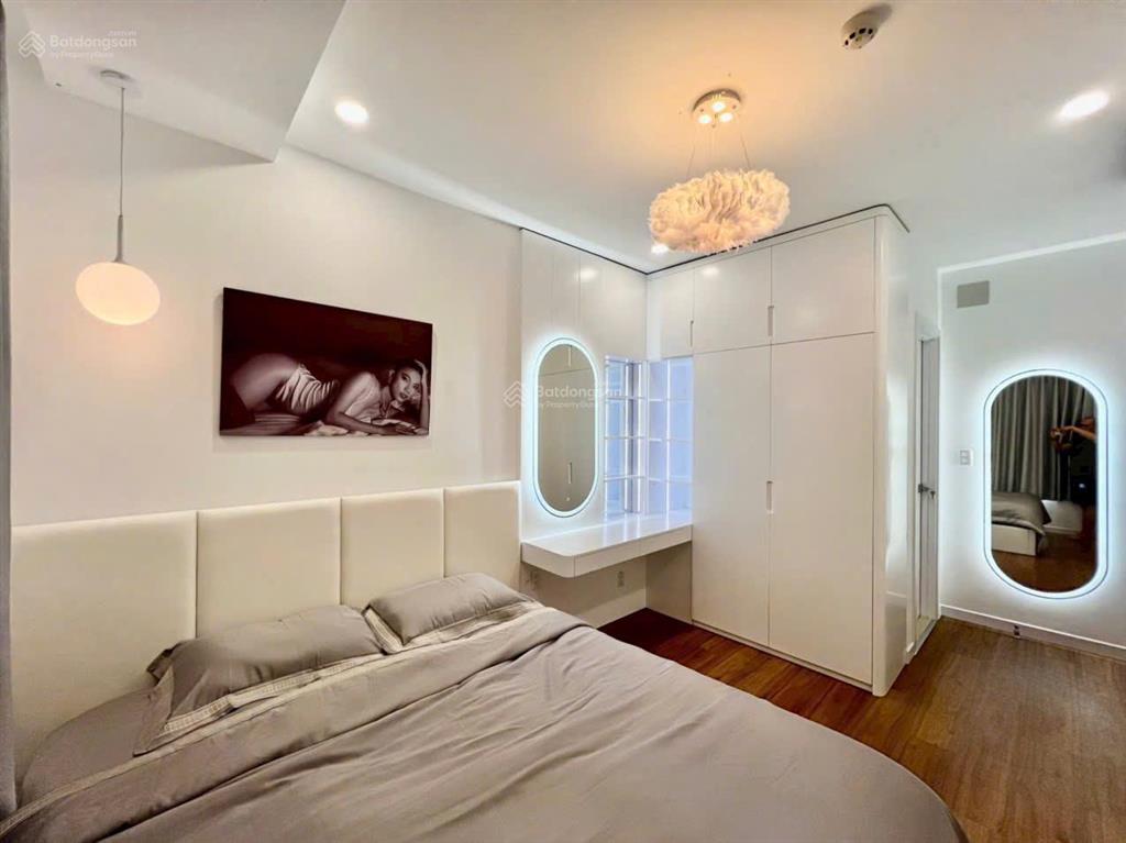 Bán căn hộ precia 2pn. zalo 0903 358 ***