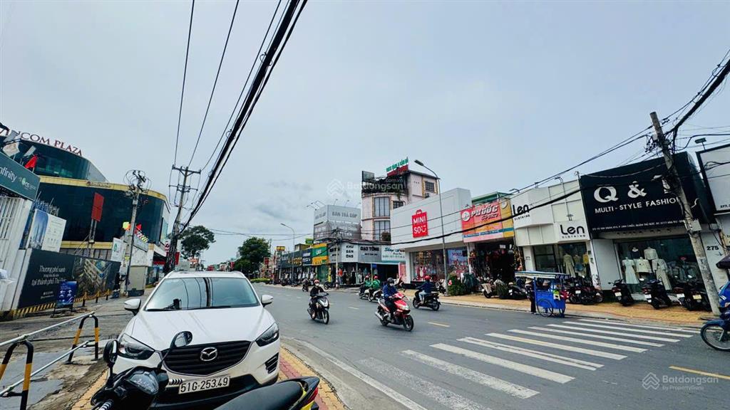 Mặt tiền võ văn ngân dt 87m2 ngang 4mx22m đang cho thuê 70tr/th, giá 27 tỷ còn tl
