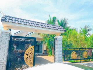 Bán nhà mái thái đẹp trung tâm tp bà rịa ngang đến 8.5m, 5 phòng ngủ, giá thương lượng tp bà rịa