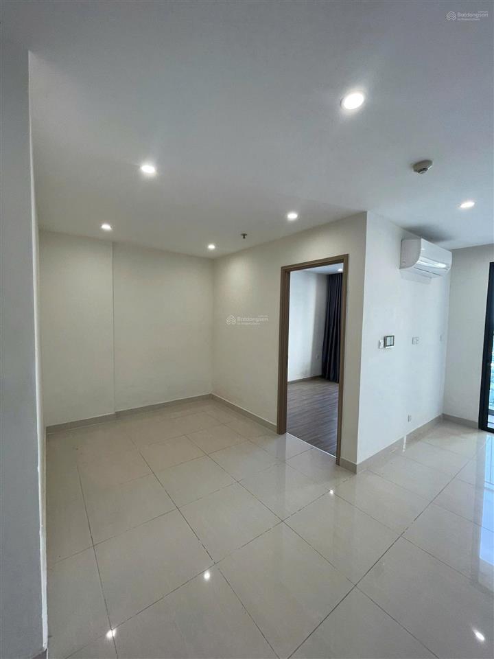 Căn 1pn cộng tầng cao giá cực tốt, chỉ 2 tỷ 585, (giảm mua nhanh 100tr), có hợp đồng thuê cần bán