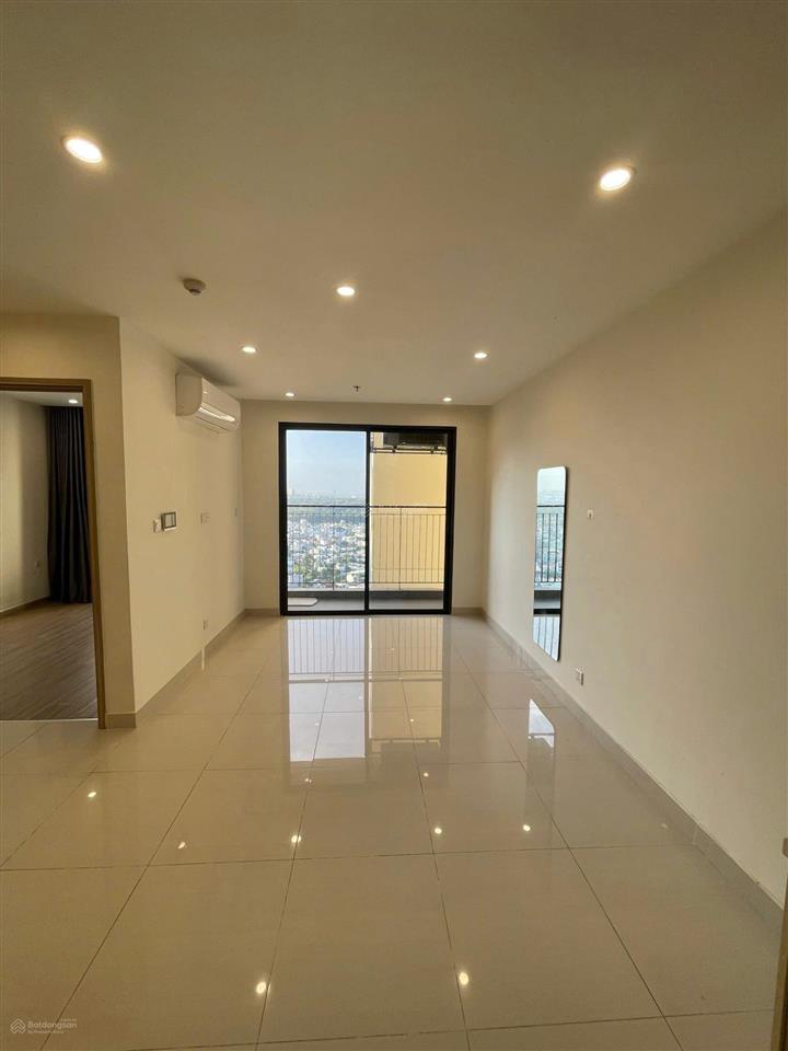 Căn 1pn cộng tầng cao giá cực tốt, chỉ 2 tỷ 585, (giảm mua nhanh 100tr), có hợp đồng thuê cần bán