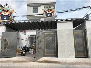 Nhà mới 3 lầu st mặt tiền đường rộng 10m gần phạm văn đồng quận thủ đức, dtsd 450m2