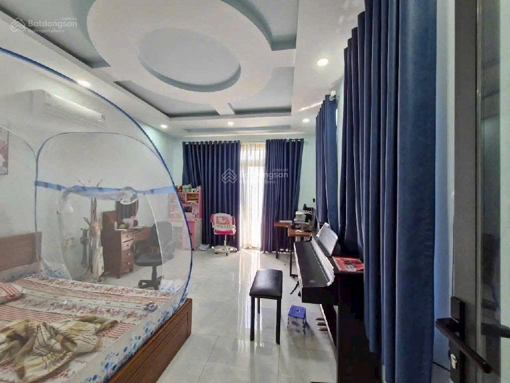 Nhà linh đông khu phân lô 5,8x14 xây 1 trệt 2 lầu hoàn công