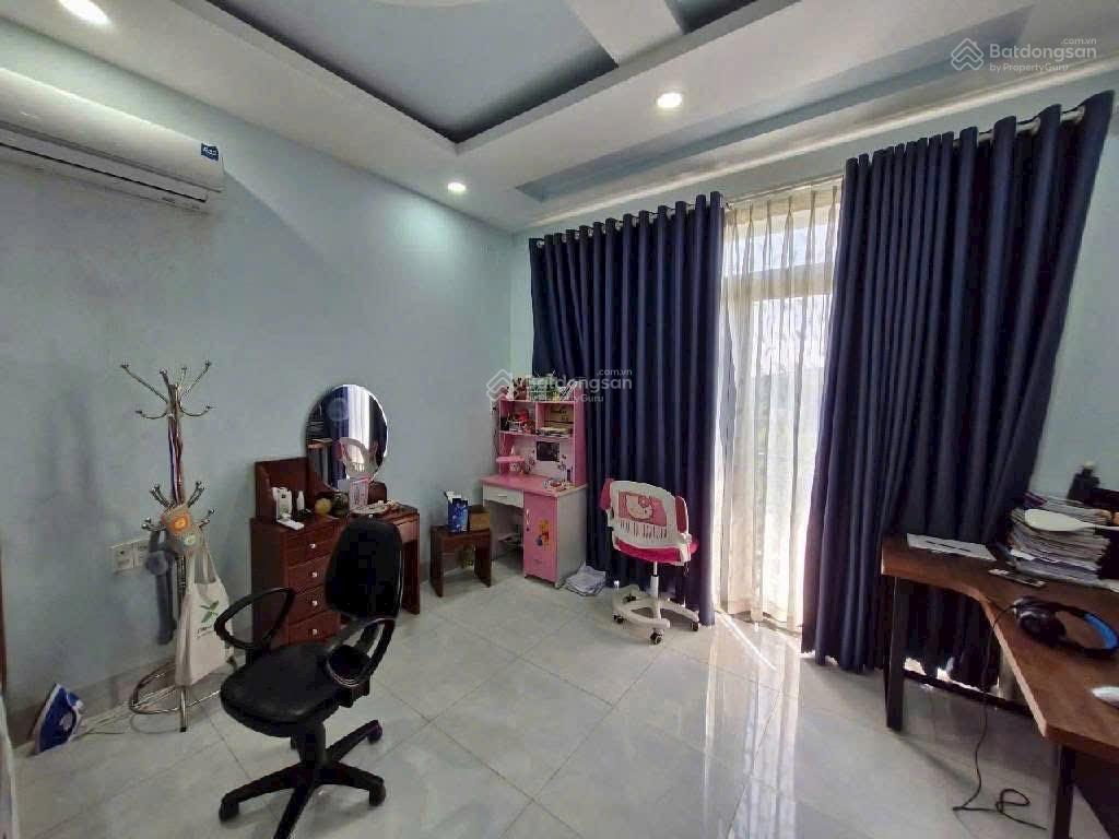 Nhà linh đông khu phân lô 5,8x14 xây 1 trệt 2 lầu hoàn công
