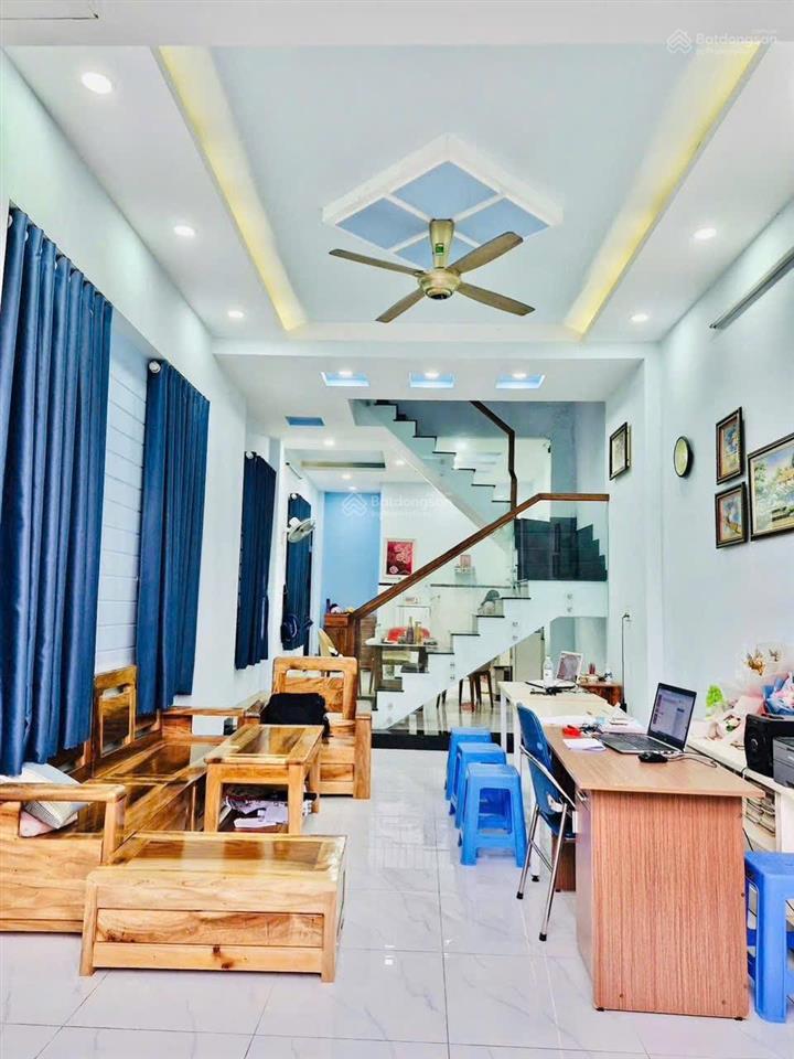 Nhà linh đông khu phân lô 5,8x14 xây 1 trệt 2 lầu hoàn công