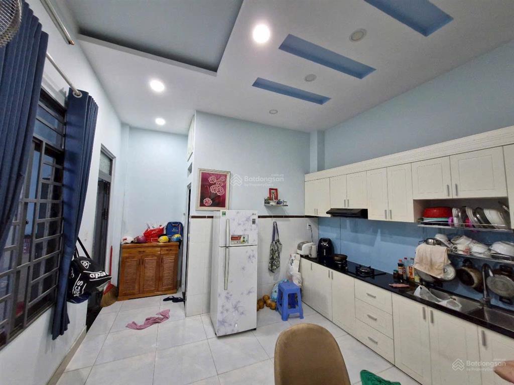 Nhà linh đông khu phân lô 5,8x14 xây 1 trệt 2 lầu hoàn công