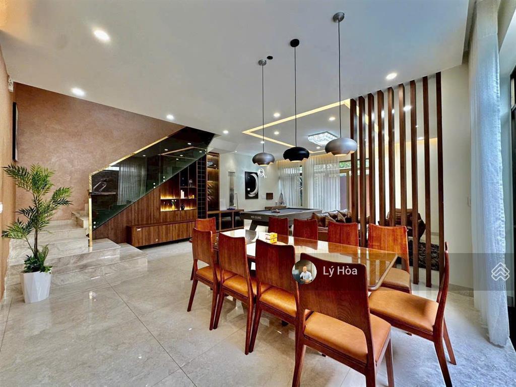 Bán biệt thự đường 31 kđt an phú an khánh , phường an phú , quận 2. giá bán 56tỷ .  0904 702 ***