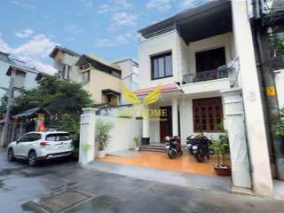 Cho thuê villa đường 54, thảo điền, 8x18m, giá 65tr trệt, 2 lầu, 4pn  kinh doanh đa ngành nghề