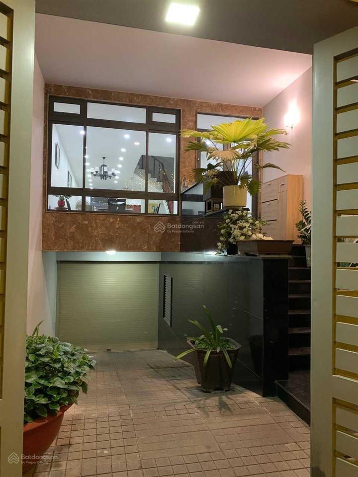 Bán nhà full hoàn thiện, thang máy xuống hầm đường nội bộ vạn phúc. giá 18 tỷ