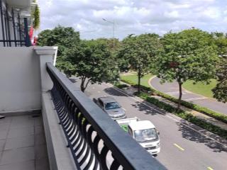 Duy nhất chỉ còn một căn nhà phố có thang máy giá 21 tỷ. nội thất cao cấp  0902 895 *** mr hậu