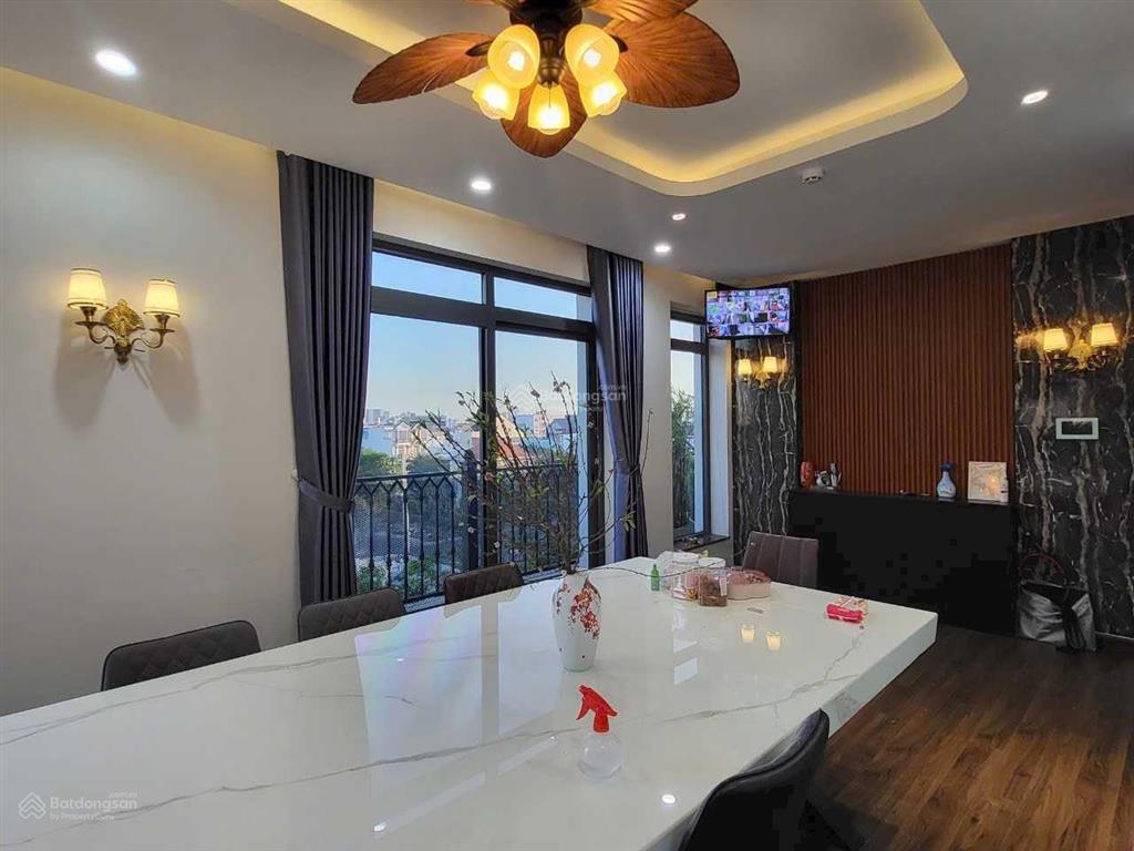 Biệt thự góc 2 mặt tiền vạn phúc city 8,8x23m, hoàn thiện đẹp, đang kinh doanh văn phòng hot!