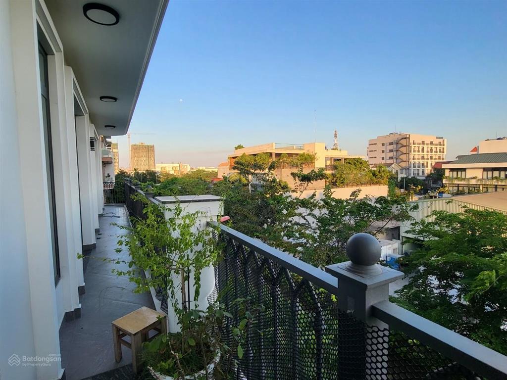 Biệt thự góc 2 mặt tiền vạn phúc city 8,8x23m, hoàn thiện đẹp, đang kinh doanh văn phòng hot!