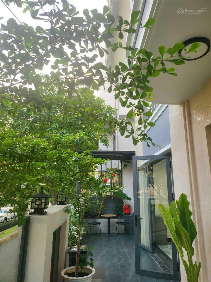Biệt thự góc 2 mặt tiền vạn phúc city 8,8x23m, hoàn thiện đẹp, đang kinh doanh văn phòng hot!