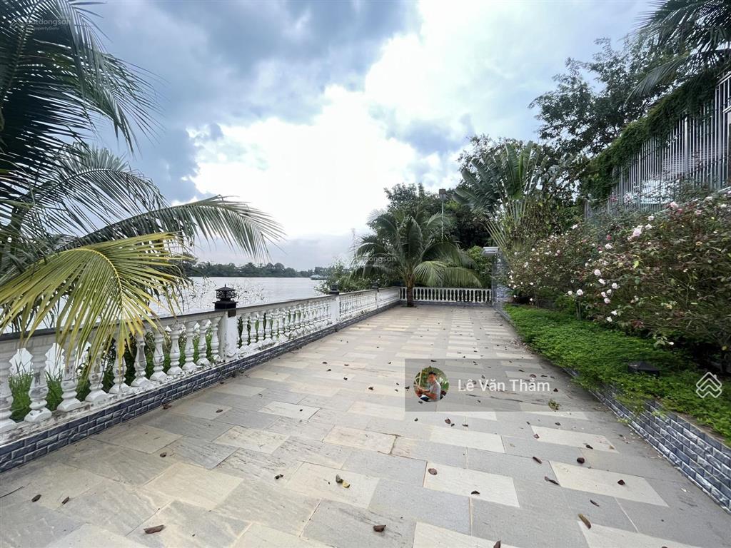 Bán nhà riêng vườn khu nghỉ dưỡng tiếp giáp sông đồng nai 4600m2 vĩnh cửu đồng nai, chỉ 6,5tr/m2