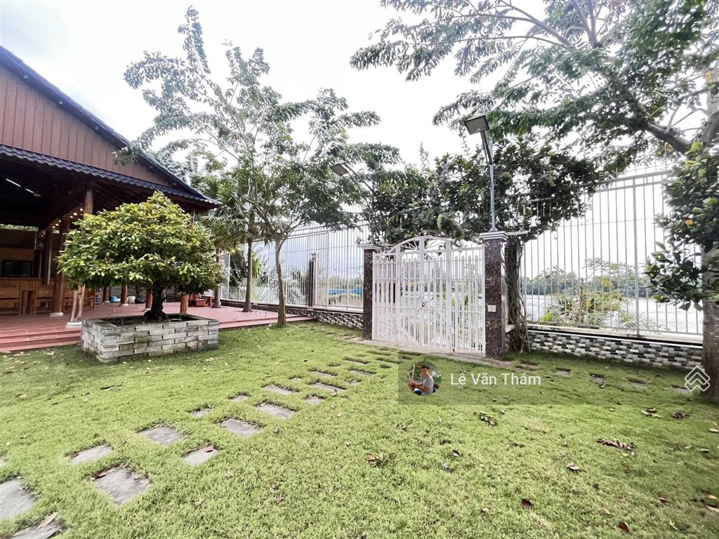 Bán nhà riêng vườn khu nghỉ dưỡng tiếp giáp sông đồng nai 4600m2 vĩnh cửu đồng nai, chỉ 6,5tr/m2