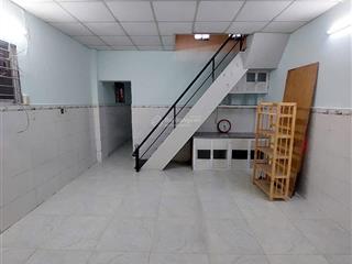 Chính chủ bán nhà 606 dt4,5x16m2 giá 3,7 tỳ lửng,sh,hbp,tđ,0908 284 ***0908 016 ***