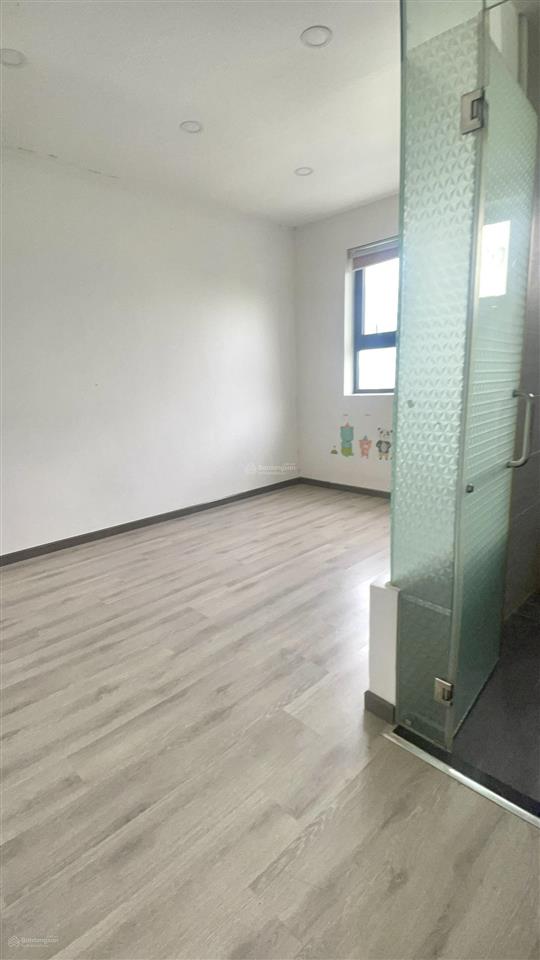 Cho thuê nhà đường số 8, trường thọ, thủ đức,4,8x38m, xe tải ngủ trong sân, phù hợp vp