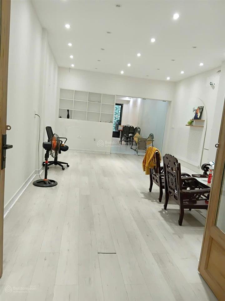 Cho thuê nhà đường số 8, trường thọ, thủ đức,4,8x38m, xe tải ngủ trong sân, phù hợp vp